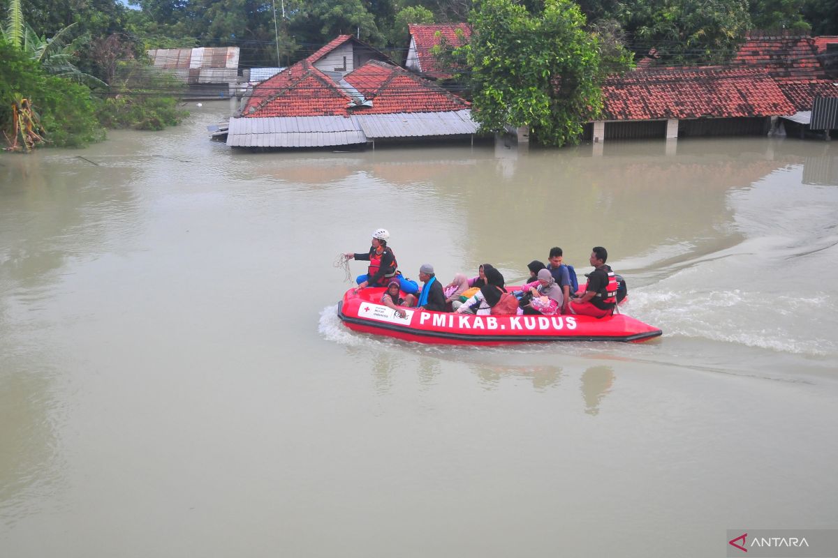 Repair to breached embankment in Demak complete by March 22: President